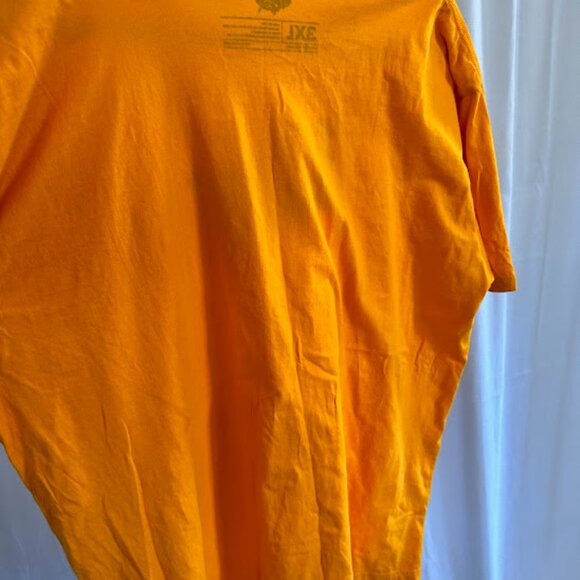 Stately Type 3XL "ily" (I Love You) Golden yellow crew-neck tee - Picture 4 of 8